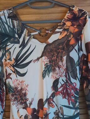 VENUS Botanical V-Neck Tunic in Cream, Brown and Green